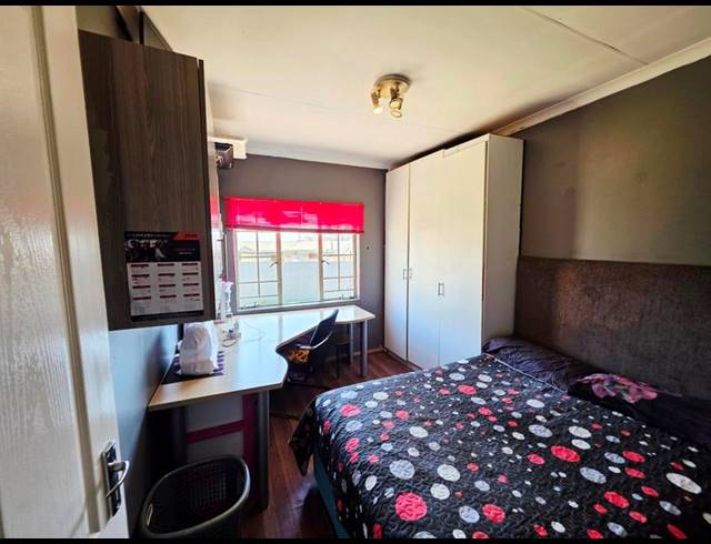 3 BEDROOM HOUSE FOR SALE IN KLOPPERPARK